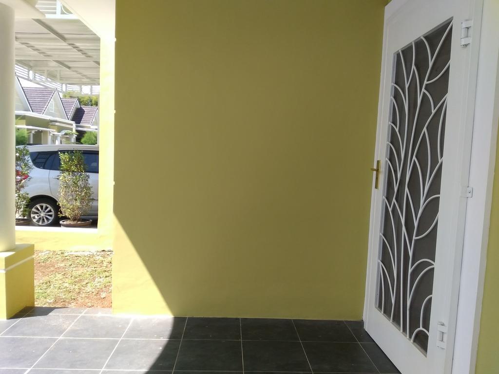 Jasmine Park Guest House Semarang Extérieur photo