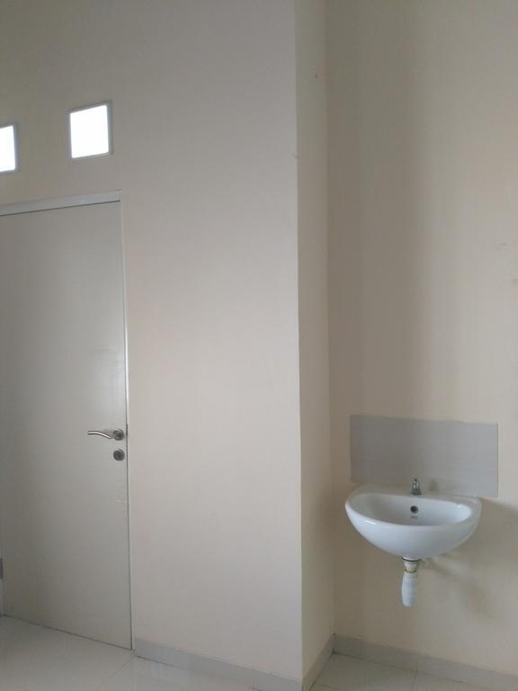 Jasmine Park Guest House Semarang Extérieur photo